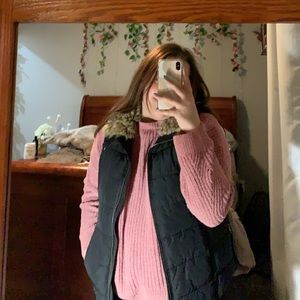 Puffer Vest w/ Faux Fur Collar!